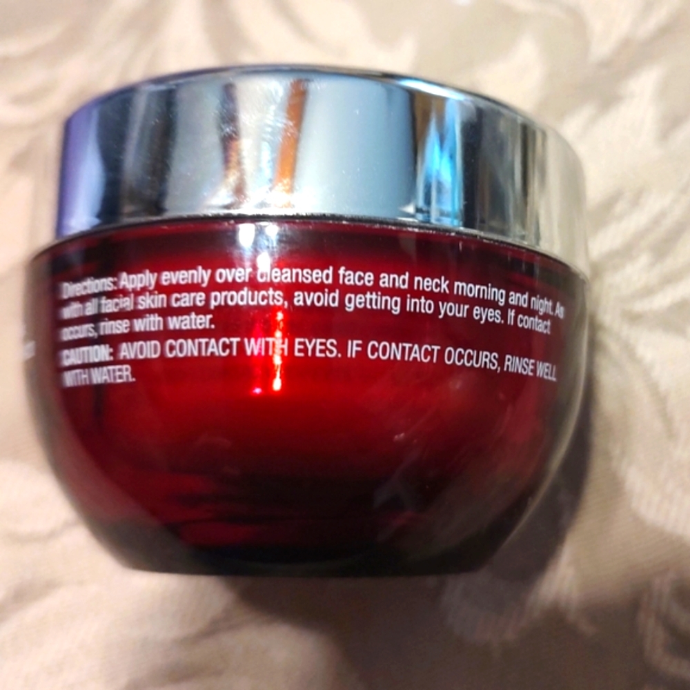 🔸🎀🔸NWOT Soundbody Luxurious  Hydrating Anti-Aging Micro-Regenerating Cream - Picture 6 of 7